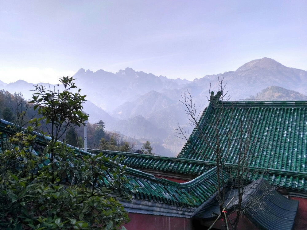 武当山市人口_武当山金顶(2)