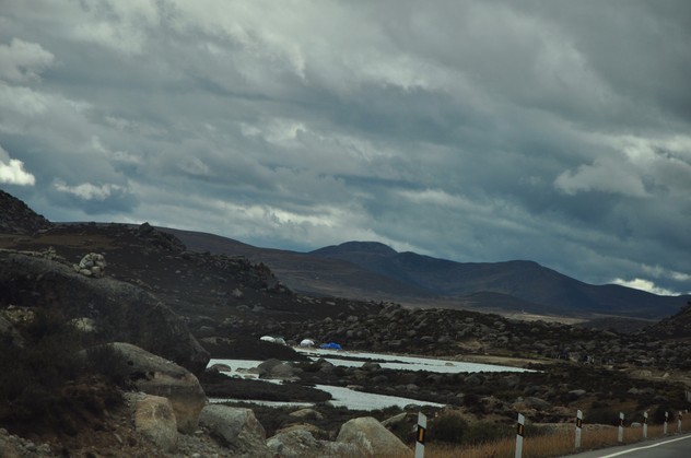 五月底六月初的稻城亚丁风景、天气如何?