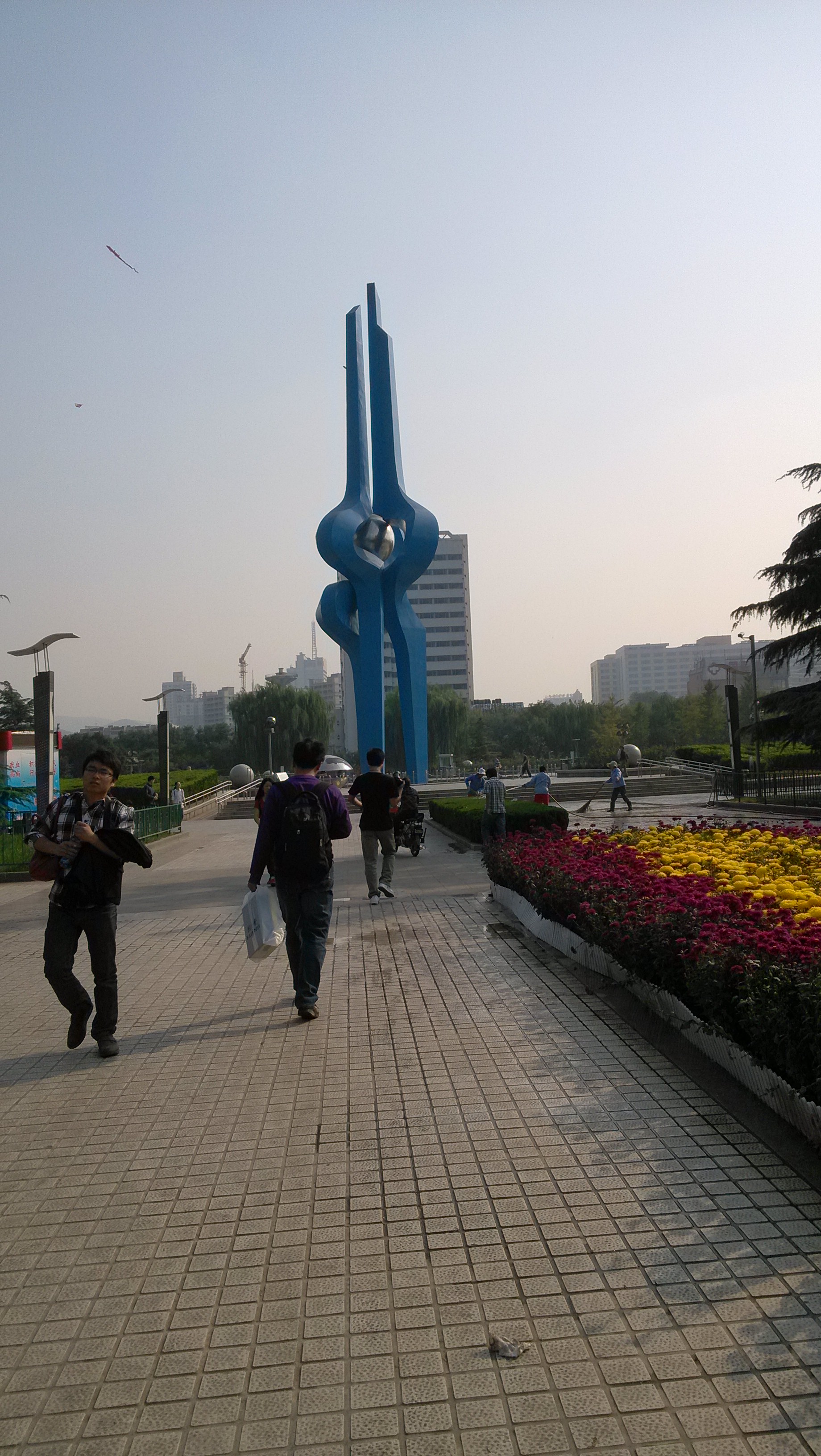 济南gdp为什么不挤水_济南gdp破万亿图片