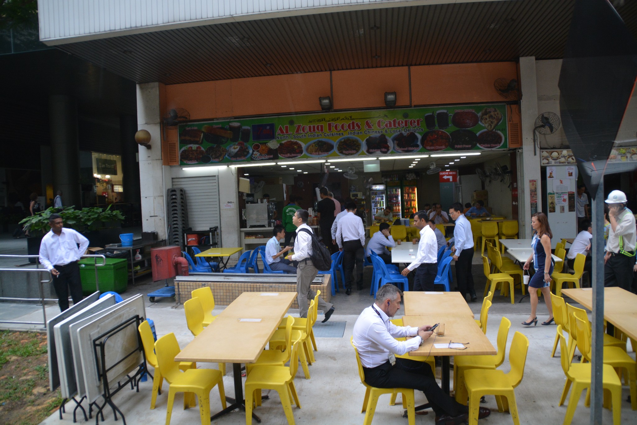 新加坡酒店_新加坡旅游景点_新加坡收入特点(2)