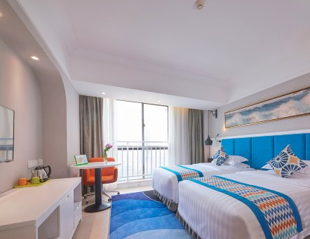 到北海后住哪里离银滩和码头近