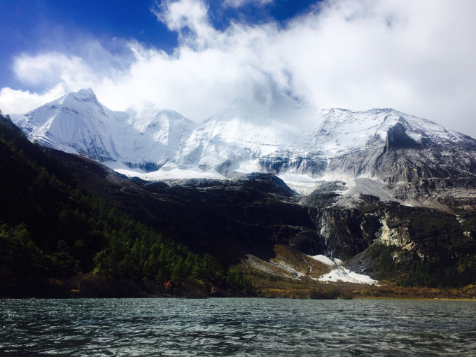 什么样的人不适合去稻城亚丁 wKgBZ1n6uJaAQrfCAAxJuCKYpTE64.jpeg?imageView2%2F2%2Fw%2F680%2Fq%2F90%7CimageMogr2%2Fstrip%2Fquality%2F90