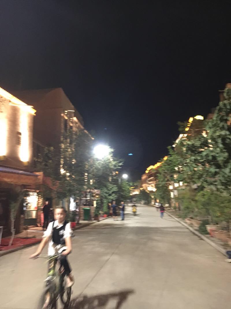 喀什人均_喀什古城图片