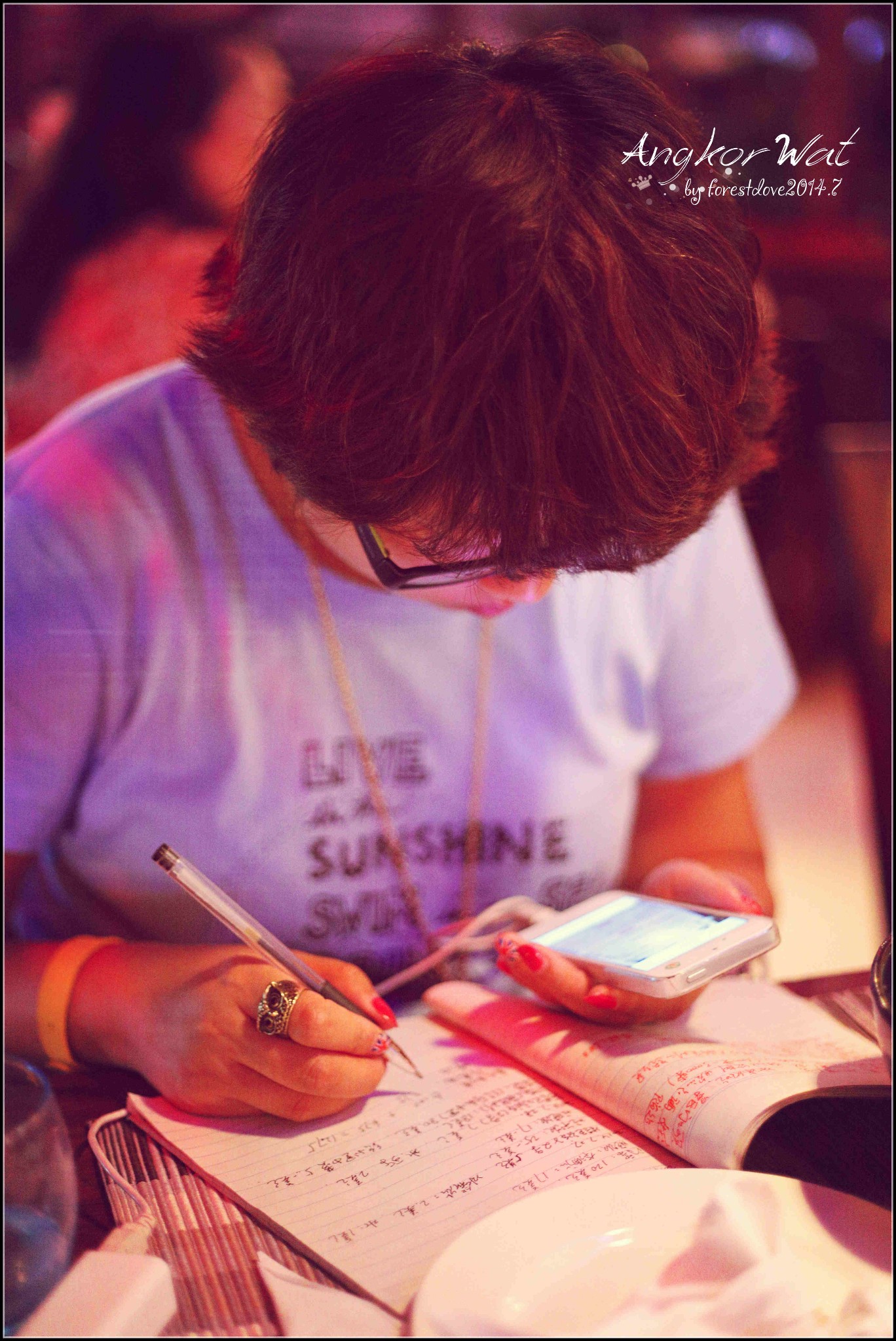 人咬鱼猜成语_看图猜成语(3)