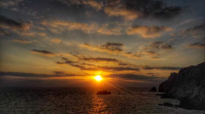 蓝色大海的传说片尾 wKgBpVht99KAPXjUAAEgZmL12Ag32.jpeg?imageView2%2F2%2Fw%2F680%2Fq%2F90