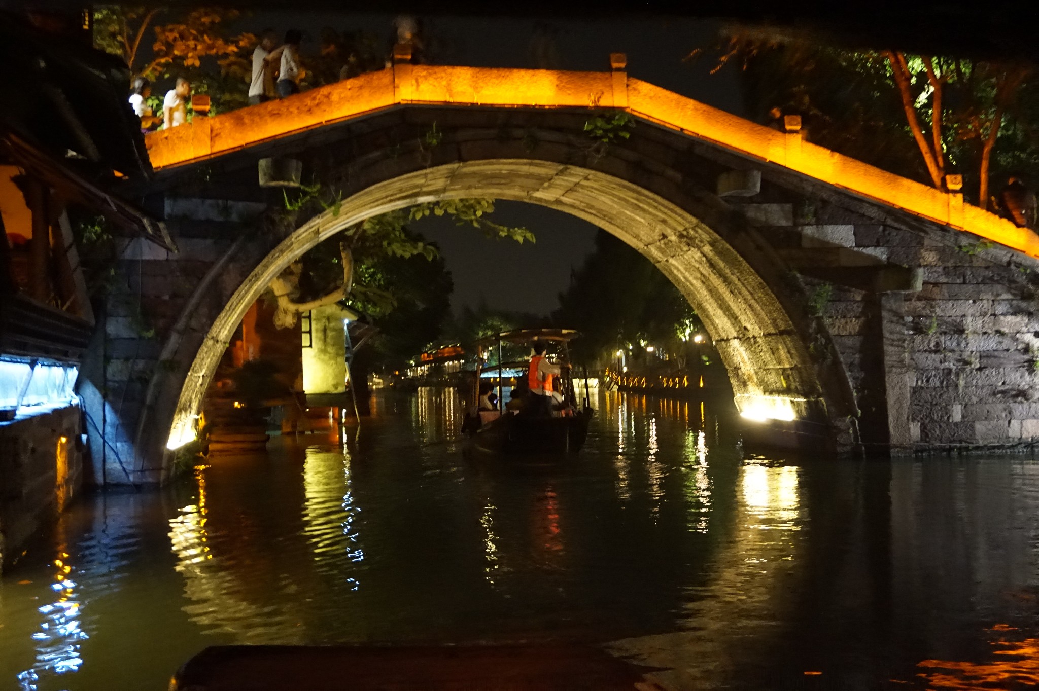 乌镇人均消费_乌镇图片风景图片(2)
